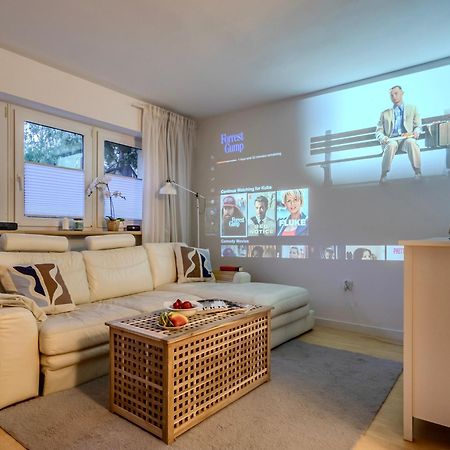 Rezydencja Filmowa- Wygodny Apartament 10 Min Od Lotniska I Centrum Apartment Warsawa Bagian luar foto
