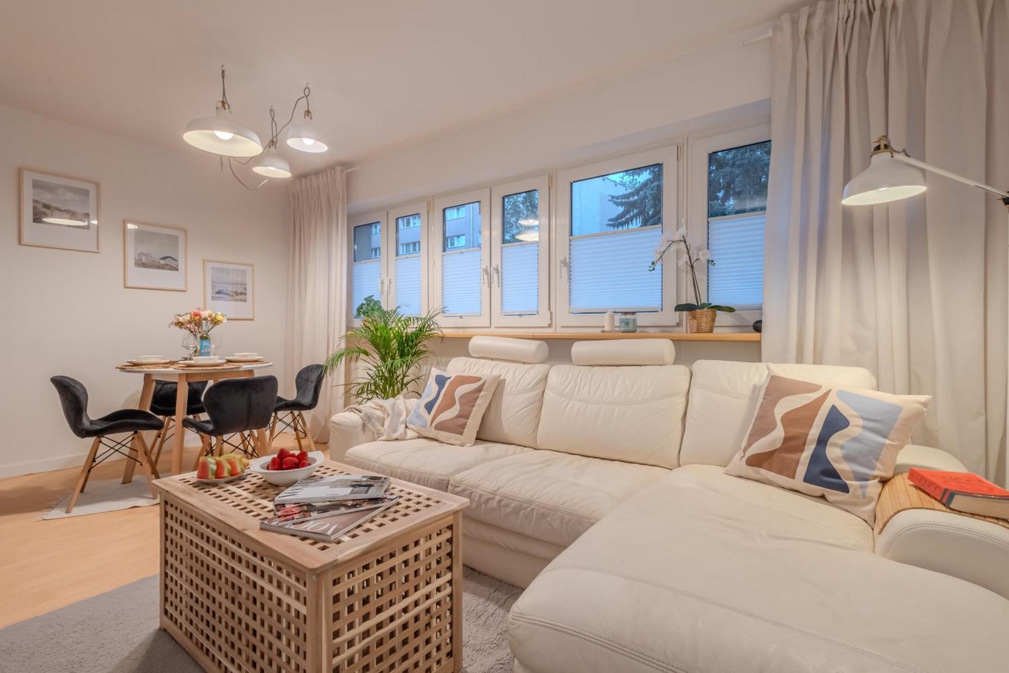 Rezydencja Filmowa- Wygodny Apartament 10 Min Od Lotniska I Centrum Apartment Warsawa Bagian luar foto